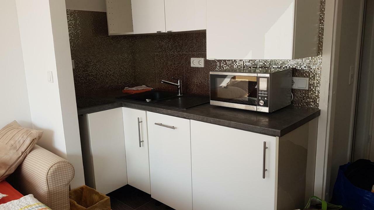 Sonniges Modernes Appartement Hoehenberg Köln Eksteriør bilde