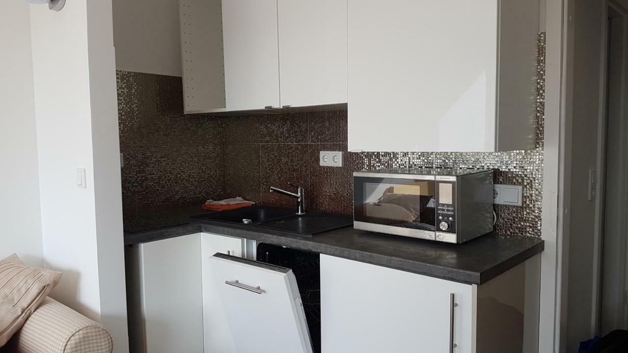 Sonniges Modernes Appartement Hoehenberg Köln Eksteriør bilde