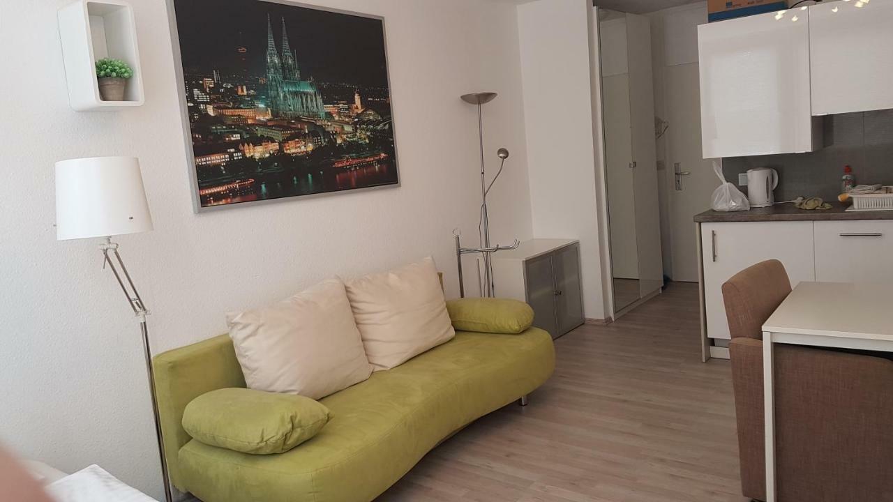 Sonniges Modernes Appartement Hoehenberg Köln Eksteriør bilde
