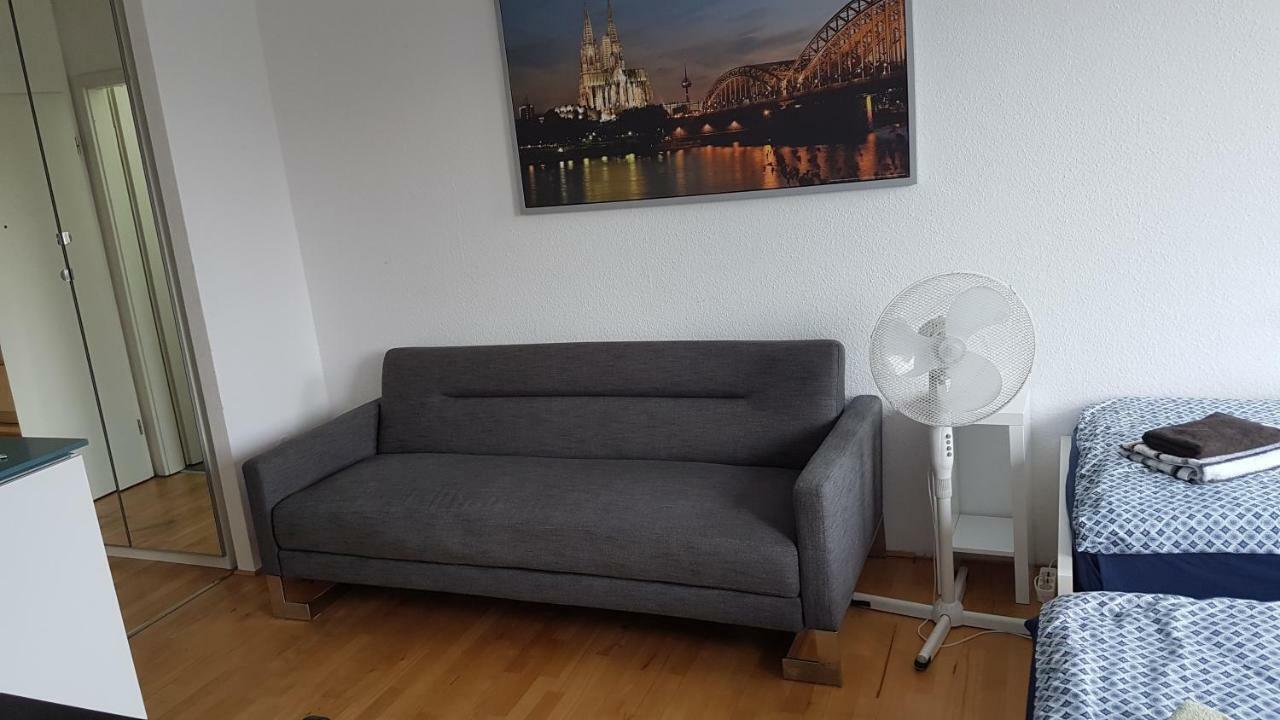 Sonniges Modernes Appartement Hoehenberg Köln Eksteriør bilde
